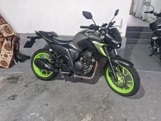 Vendo ou troco por pick-up
