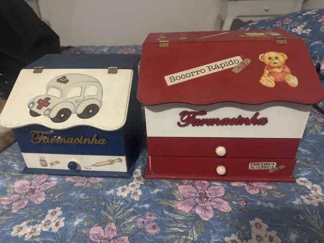 Farmacinha porta medicamentos 