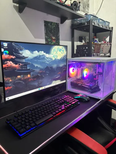 PC Gamer Aquário Branco completo Xeon 2680v4 (14/28) + RX 580 8GB + 16GB DDR4 + SSD?256gb