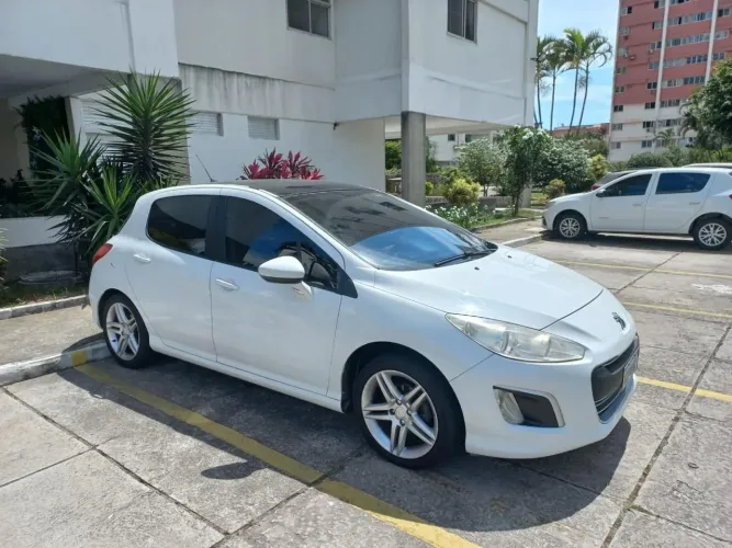 Peugeot 308 Allure 2.0 Flex 16V 5P Aut. 2013