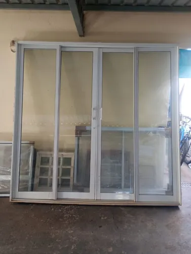 Porta de correr de alumínio