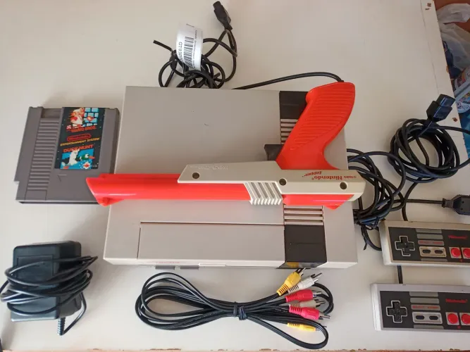 Nes Nintendo Nintendinho com zapper e Mario