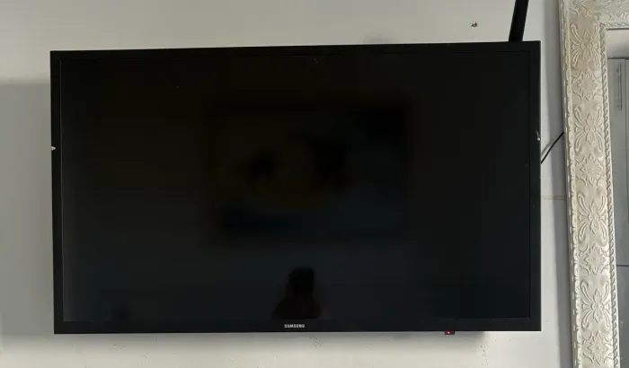 Samsung Smart TV 32? HD UN32J4290AG - Muito Conservada