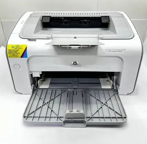 Impressora a laser HP P1102 pouco usada c/um toner novo e garantia
