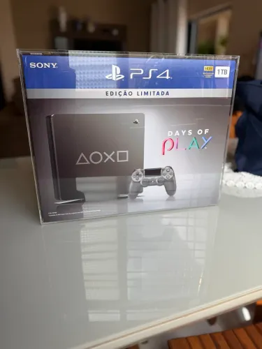 PLAYSTATION 4 DAYS OF PLAY CINZA - LACRADO (NO ACRÍLICO)