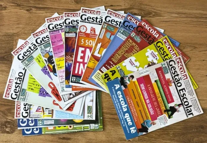 14x revistas Gestão Escolar + 6x Nova Escola - Total= 20 revistas