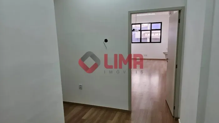 EXCELENTE SALA COMERCIAL NO MIRANTE CENTER - BAURU / SP