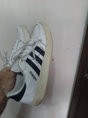 Tênis adidas original, número 44