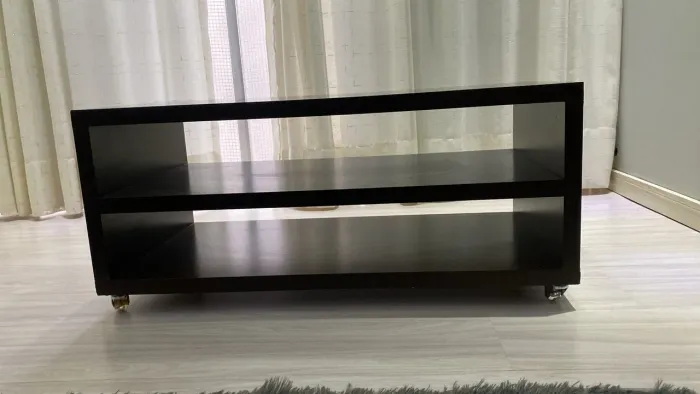 Mesa de centro e de canto, de madeira 
