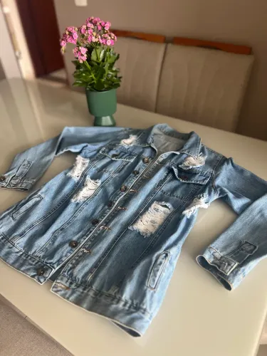 Jaqueta jeans destroied 