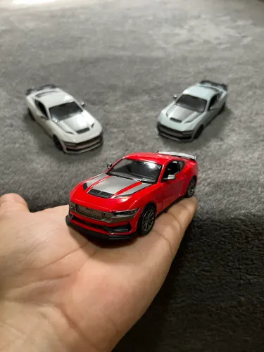 Miniatura Ford Mustang Dark Horse 