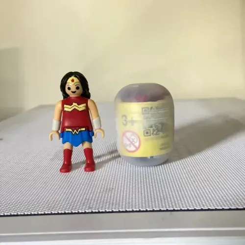 Brinquedo Mulher Maravilha Kinder Ovo Playmobil Dc Comics