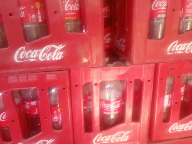 Vendo 50 grade de Coca retornável 