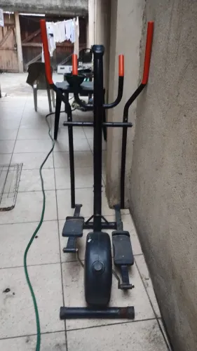 Bicicleta ergométrica pra quem gosta de caminhada no conforto e privacidade