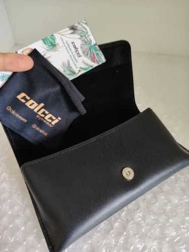 Capa protetora da marca colcci. Autêntica. 