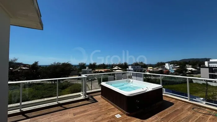 Cobertura para Venda em Florianópolis, Campeche, 2 dormitórios, 2 suítes, 3 banheiros, 2 v