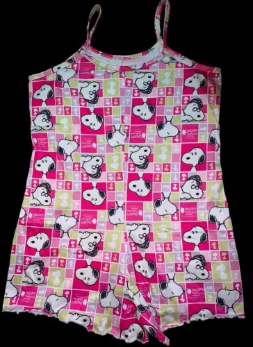? Macaquinho Baby Doll Snoopy Feminino ?<br><br>? Conforto, fofura e estilo em uma só peça!
