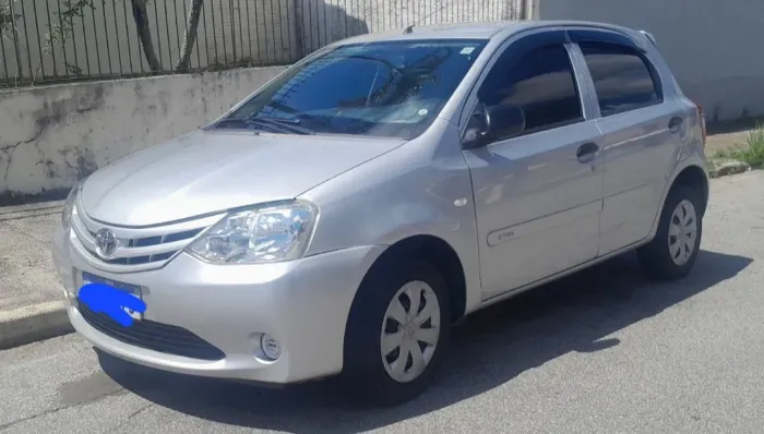Toyota Etios 1.3 Flex 16V 5P Mec. 2013