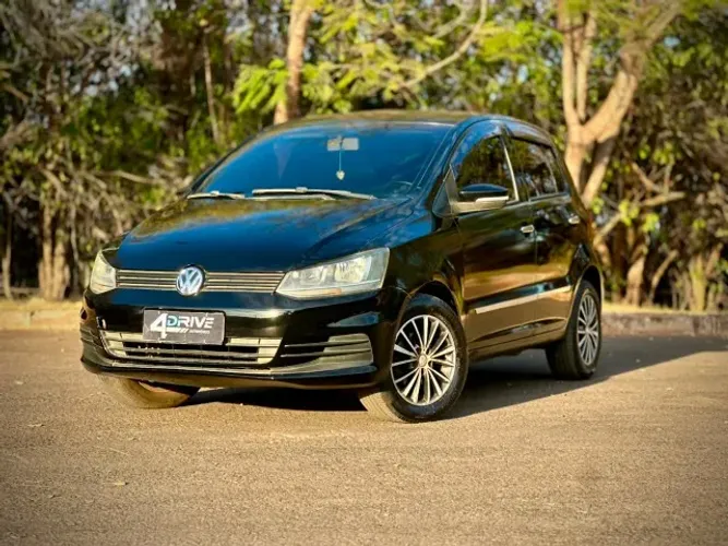 Volkswagen Fox Trendline 1.0 Flex 8V 5P 2015