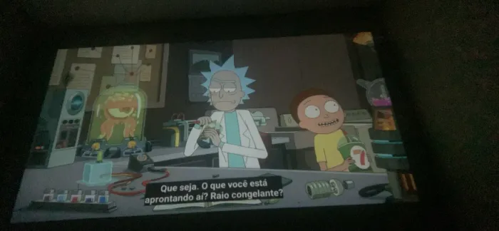 Vendo esse projetor HY320