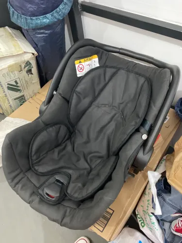 Cadeirinha automóvel