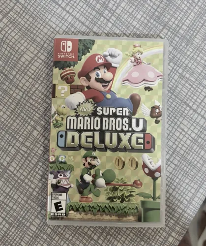 New Super Mario Bros.U Deluxe Nintendo Switch (novo)