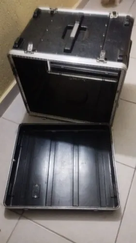 Rack de mesa de som