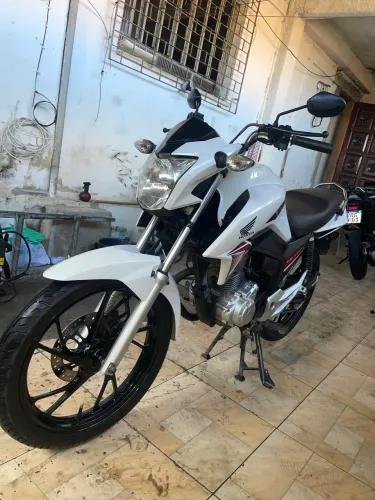 VENDO TITAN 16/16 Branco Perolizado