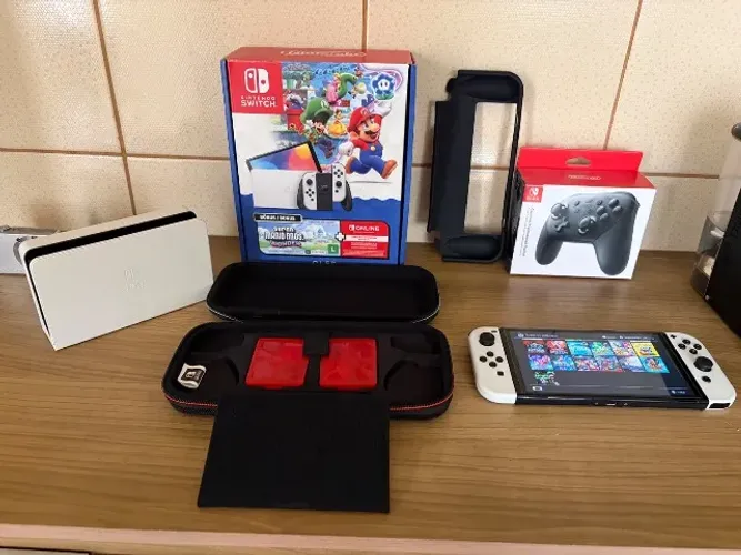 Nintendo Switch Oled Desbloqueado 64Gb + Sdc 256Gb Com Varios Jogos.E Acessórios Originais