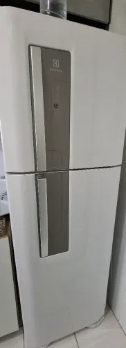 Geladeira Electrolux TF42 Frost Free 382L - 127V - Para Conserto ou Peças