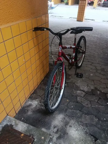 Bicicletas e patinetes