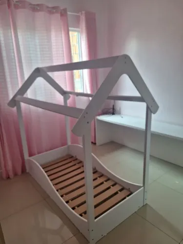 Cama infantil casinha