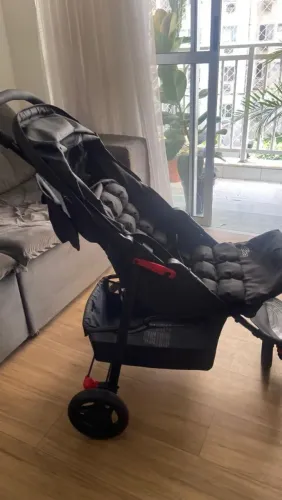 Carrinho de Bebê + Cadeirinha (Travel System) - Muito Conservado!