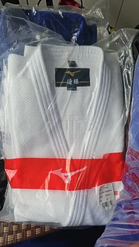 Kimono mizuno yusho modelo paquistanês