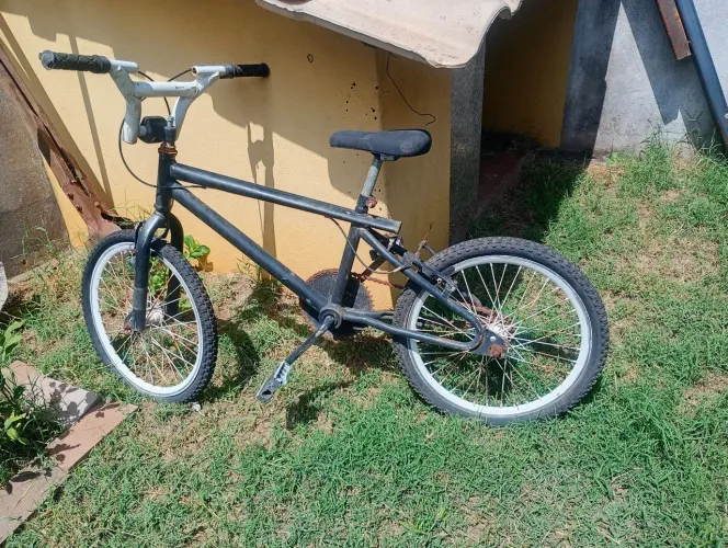 Procuro quem arrumei bicicleta no bairro lago azul/ monte hebron