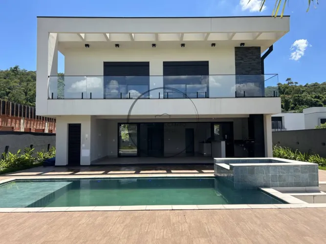 Luxo, Exclusividade e Sofisticação no Condomínio Granville Atibaia