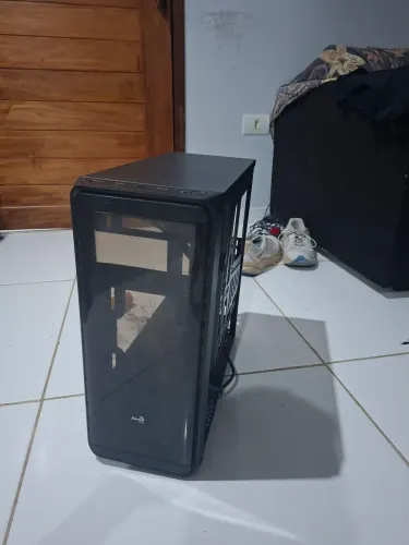 Gabinete aero Cool Si-5200 (só carcaça) barato para sair rápido