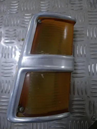 Par de Setas Dianteiras Chevrolet Opala/Caravan Antigas - Com Moldura - Ótimo Estado