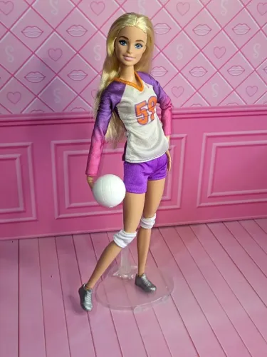 Barbie Articulada Made to Move Esportista