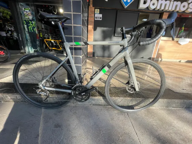 Bicicleta Cannondale CAD13