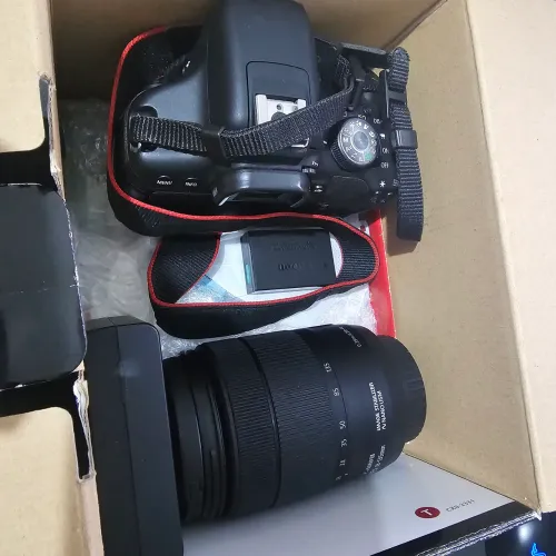 CANON EOS REBEL T6i (EOS 750D)