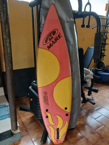 Prancha de surf Maré Soft board novíssima!!