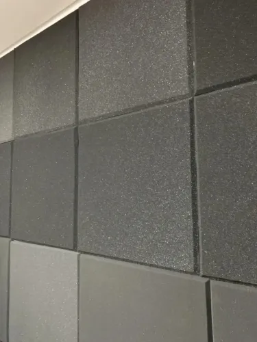 Espuma Acústica Lisa kit com 10 - Aumente o Conforto Sonoro do Seu Espaço Pronta Entrega
