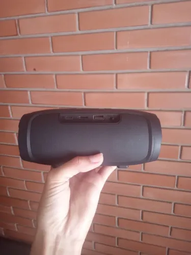 Caixa de som portátil