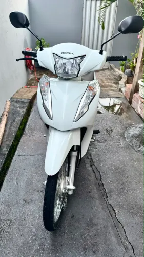 VENDE-SE HONDA BIZ 110i