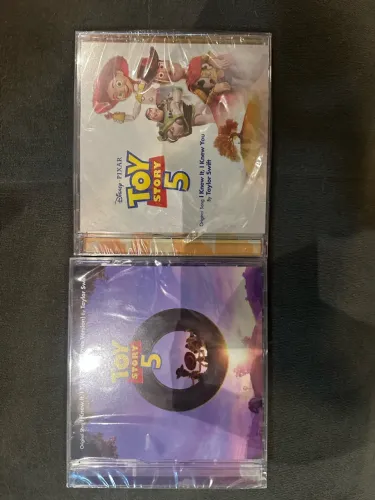 2 CDs I Knew It, I Knew You Taylor Swift/ Toy Story