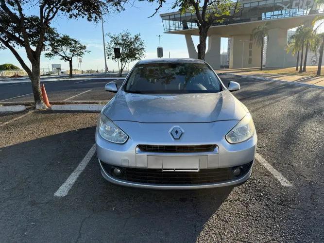 Renault Fluence Sed. Dynamique 2.0 16V Flex Mec. 2014
