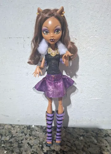 Clawdeen ghouls alive