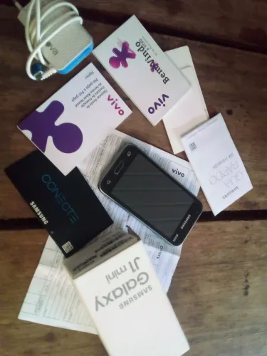 Smartphone Samsung j1 mini 