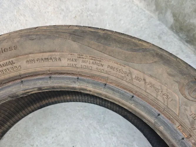 Pneu 185/60 R15 88H XL Usado - Bom Estado